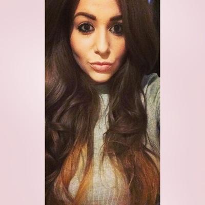 EmmaLouise_123's profile picture. Welsh Country Bird and MMU Student