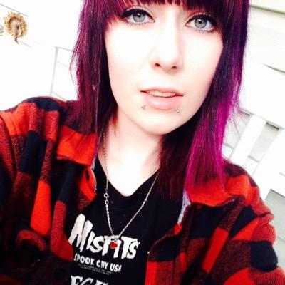 I'm Alix, I like music and stuff.
