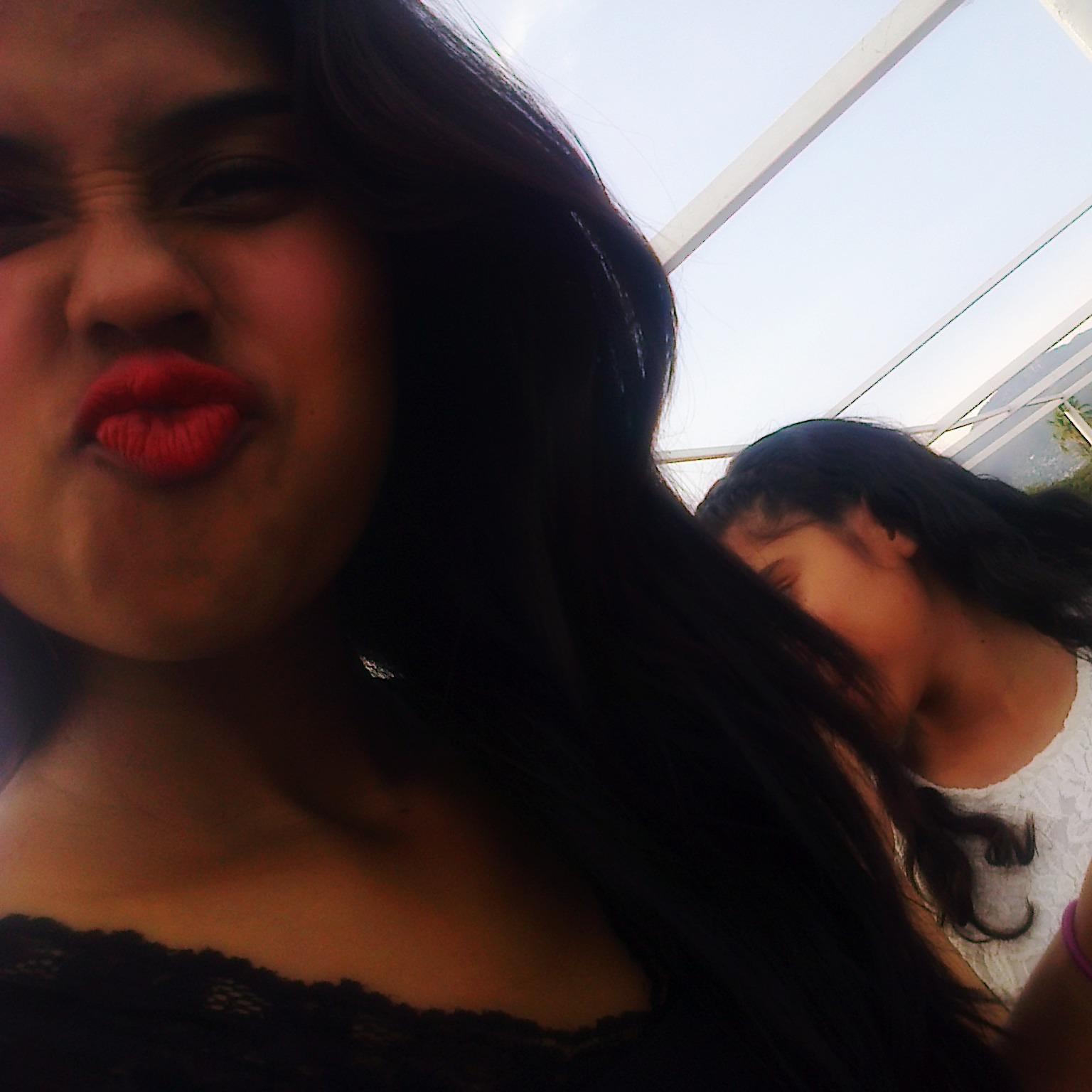 I love the Mirrors & the Elves, Ahhh and True Pr'm not a Fan I am a Directioner.Bitch
Follow me & I follow you
1D Love Yeah I LOVE ZIALL