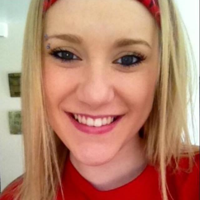 dakota_alyssa's profile picture. seventeen • east coaster • love life ❤️ • instagram/ dakota.alyssa