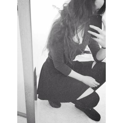 17 years old weirdo who doesnt have that much time for twitter but im awesome so... worth the follow