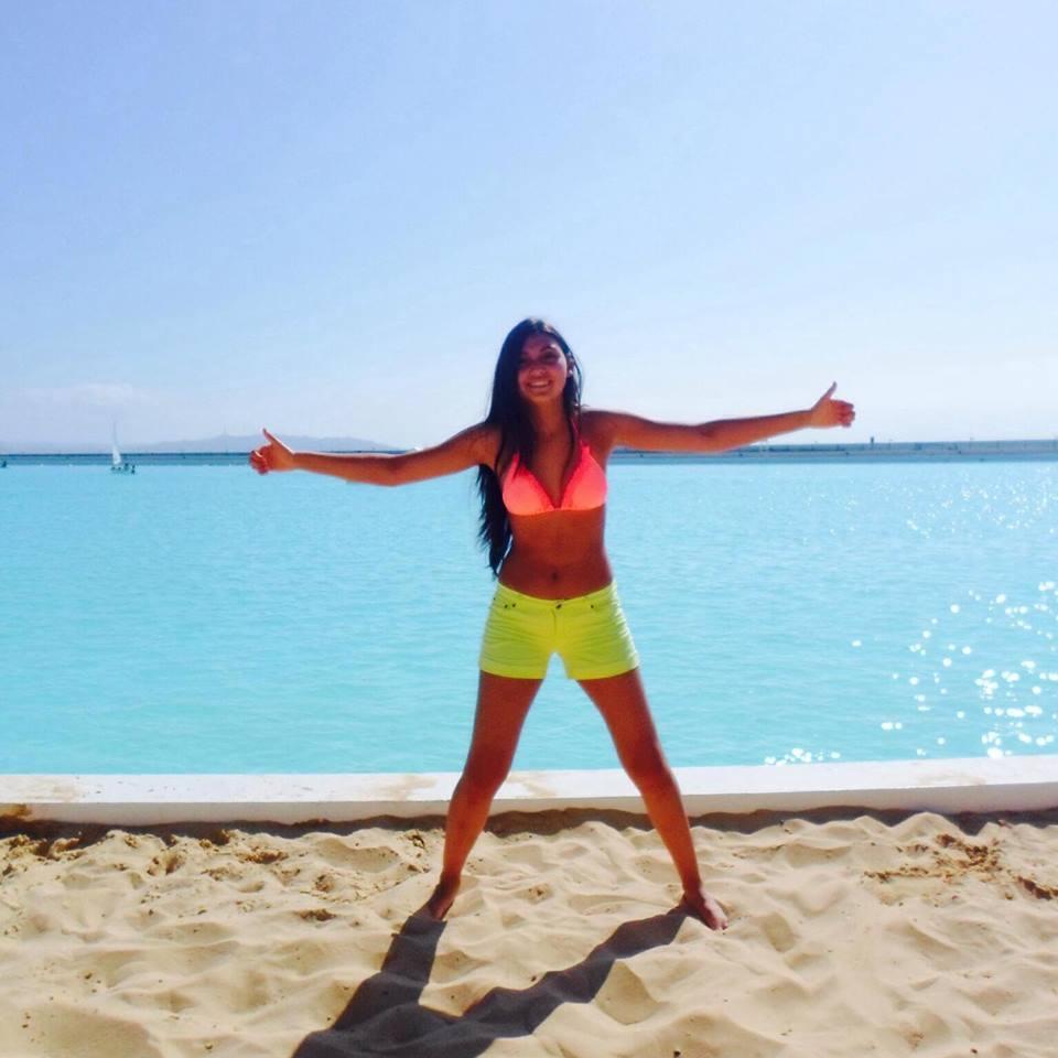 Estudiante de Ing. Comercial, mi objetivo es de emprendimiento. Gozo de la vida, soy feliz, muy generosa y me gusta mantenerme bien con disciplinas deportivas.