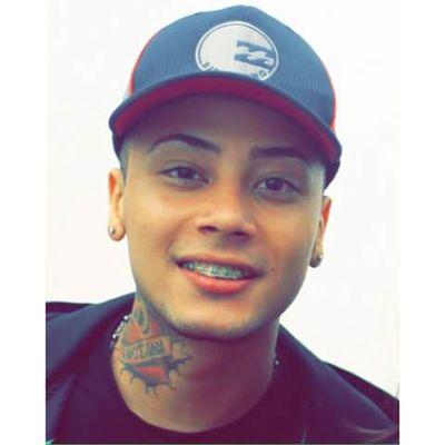 Te amar é mais que um prazer, te amar é maior que querer... é viver, é sonhar, e entender! | @mcdimenordr