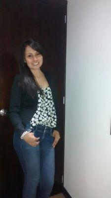 laura042352's profile picture. 