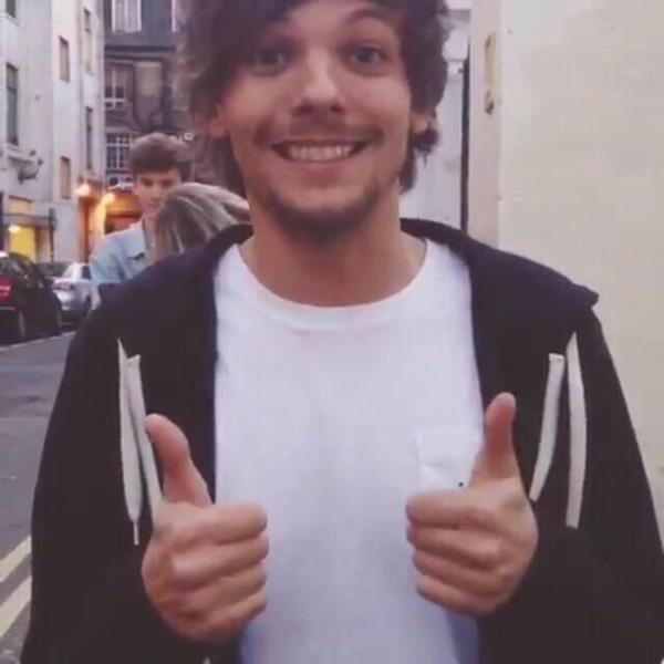 This is a free follow from @louisbuttdrug  :) Please follow her !