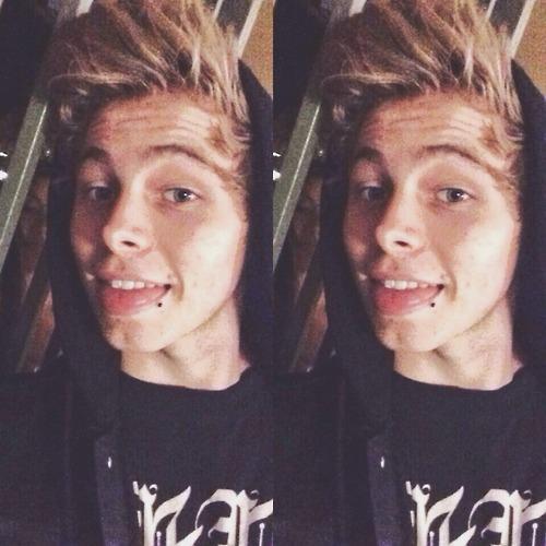 KWIATONATOR ; 5SOSFam