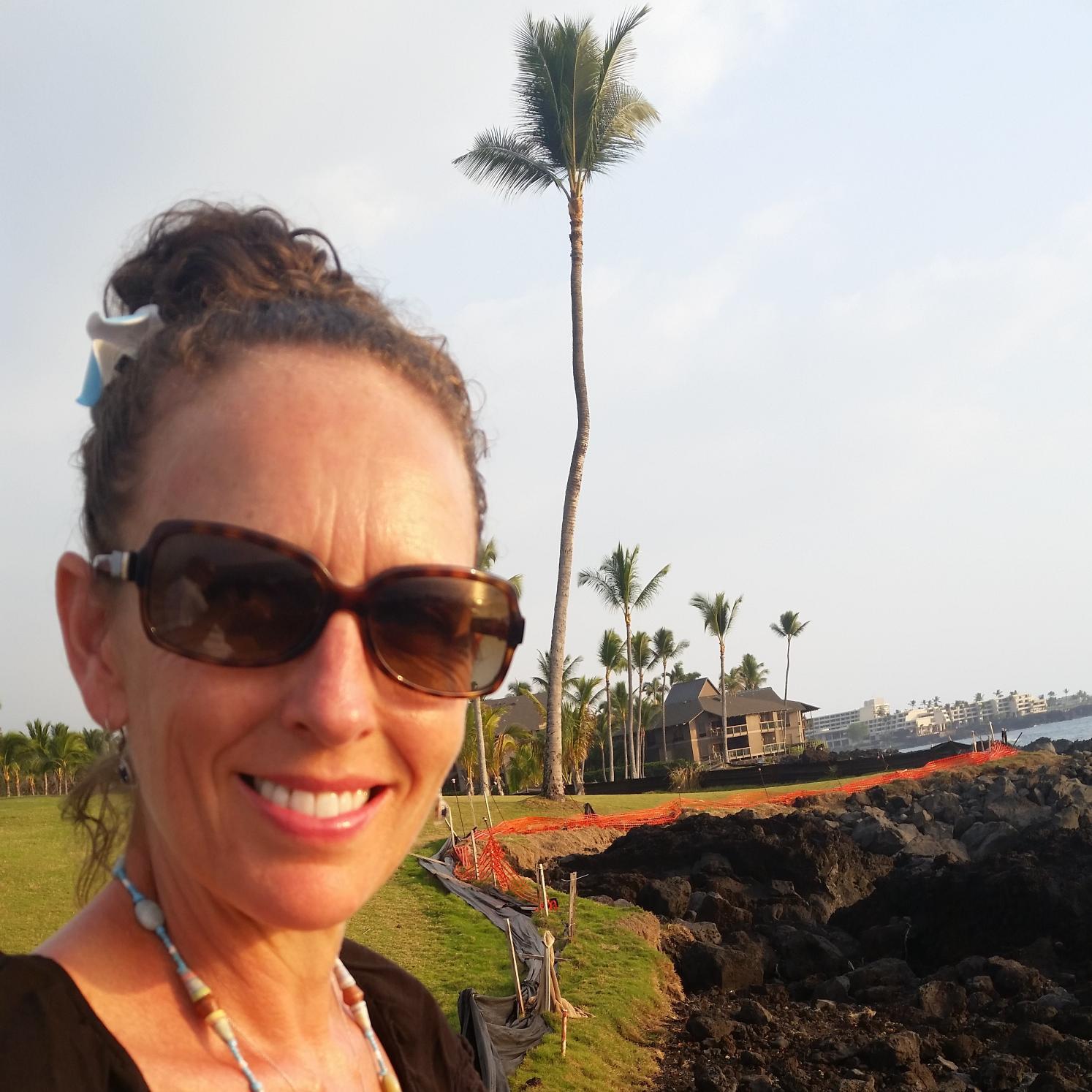 mumangela's profile picture. outdoorsy wino