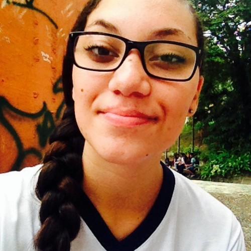 Facebook: Beca Camargo