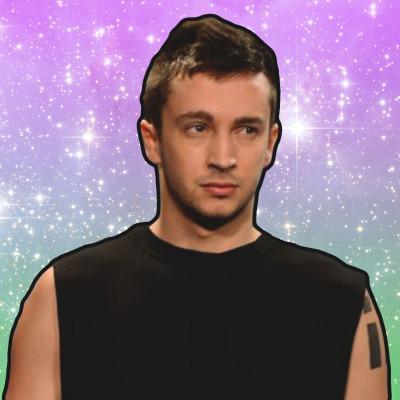 PLEASE CLICK THIS LINK SO I CAN WIN TØP TIX http://t.co/kwi2KsuJYf (main account: @gabby_frost)