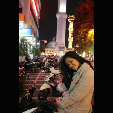 rputri75's profile picture. 