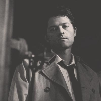 » ∬ ❝I thought of Angels choking on their halos. Get them drunk on rose water.❞ ✟ ❝I'm an Angel, you ass.❞ ♱ ❝Assbutt.❞∬ « ☾❝I did it, all of it, for you.❞