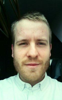 niklasernst's profile picture. Journalist