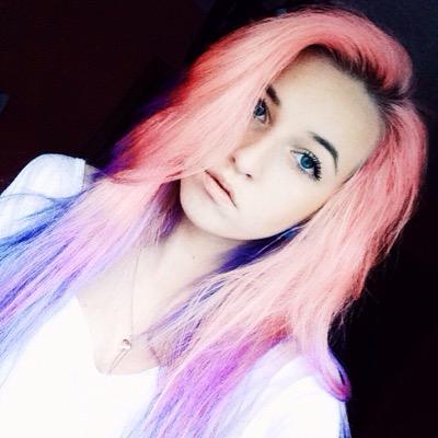 aipjat's profile picture. Model/Blogger 
#KAMFAM 0/2 
G.L.A.M.S.S 1/6