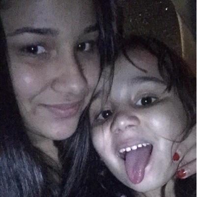 muito ocupada sendo emo :)(: