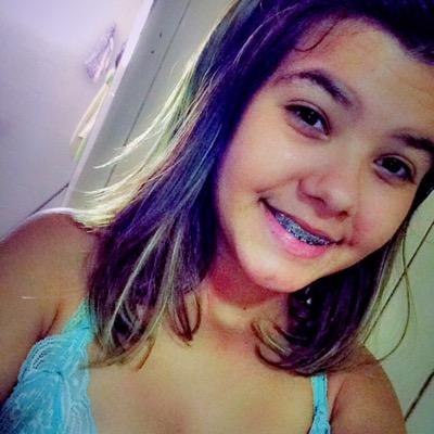 Viver, viver, e ser livre, saber dar valor as coisas mais simples, só o amor constrói pontes indestrutiveis.