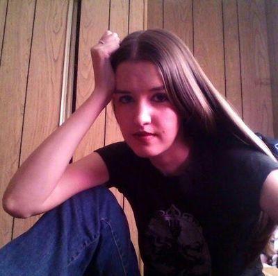 Stay at home mom, music lover, avid reader, gamer.