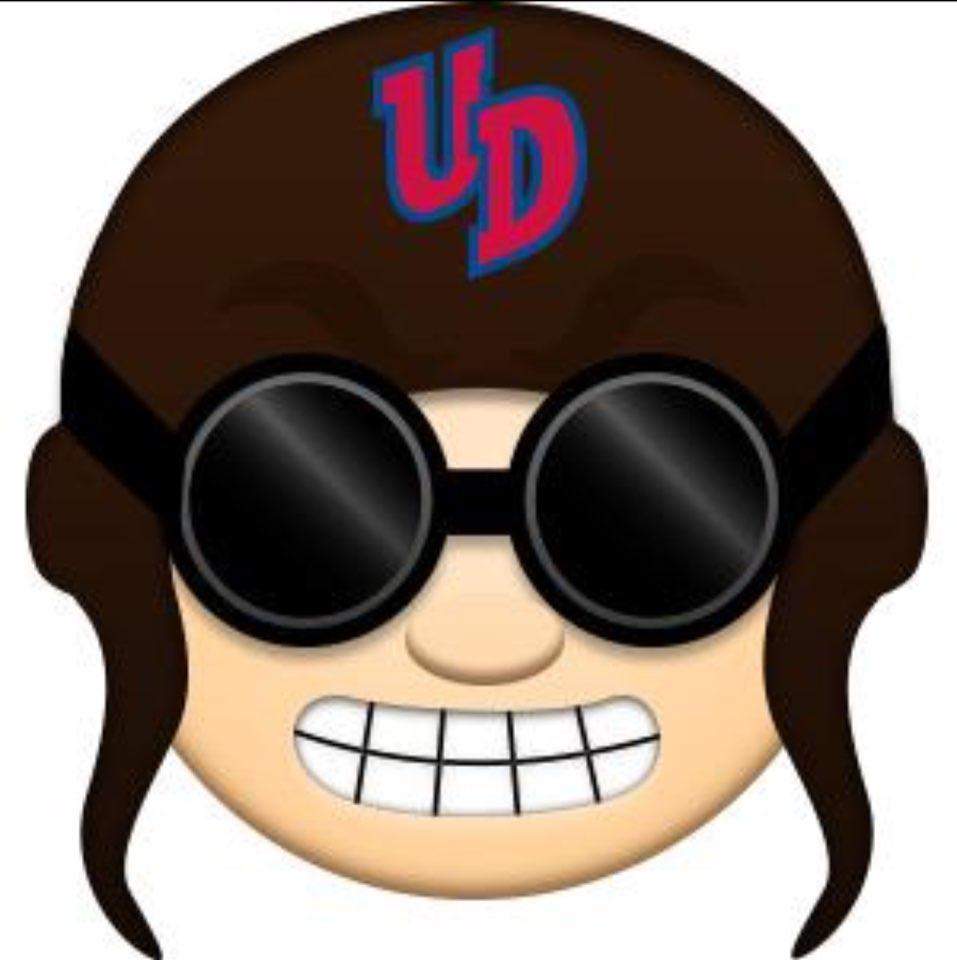 kelly_kadel's profile picture. 