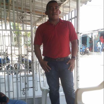 Colombiano De Nacimiento, Amante del Deporte Mas Hermoso Del Mundo El Futbol. Divertido, Sociable, Trabajador....