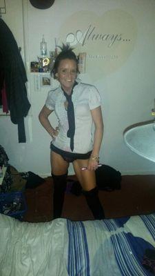 yummy mummy 3/4 kids 3 boys little lady soon to join the crazy mccallum clang lol.l love my kids so much.wish i new then what i no now how diff it would be x