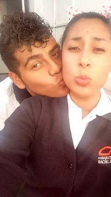 FollowMe :3 
 Y fue asi un poquito extraña la manera en que llego :3