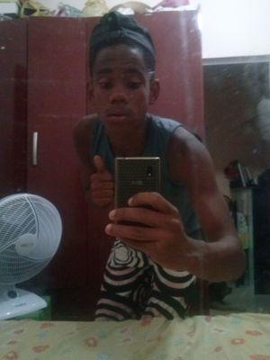 Sou Pablo Henrique tenho 17 anos .