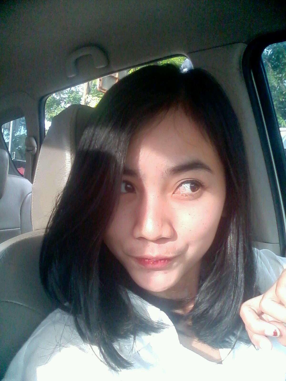 Fashion designer,Instagram: dirariskandar