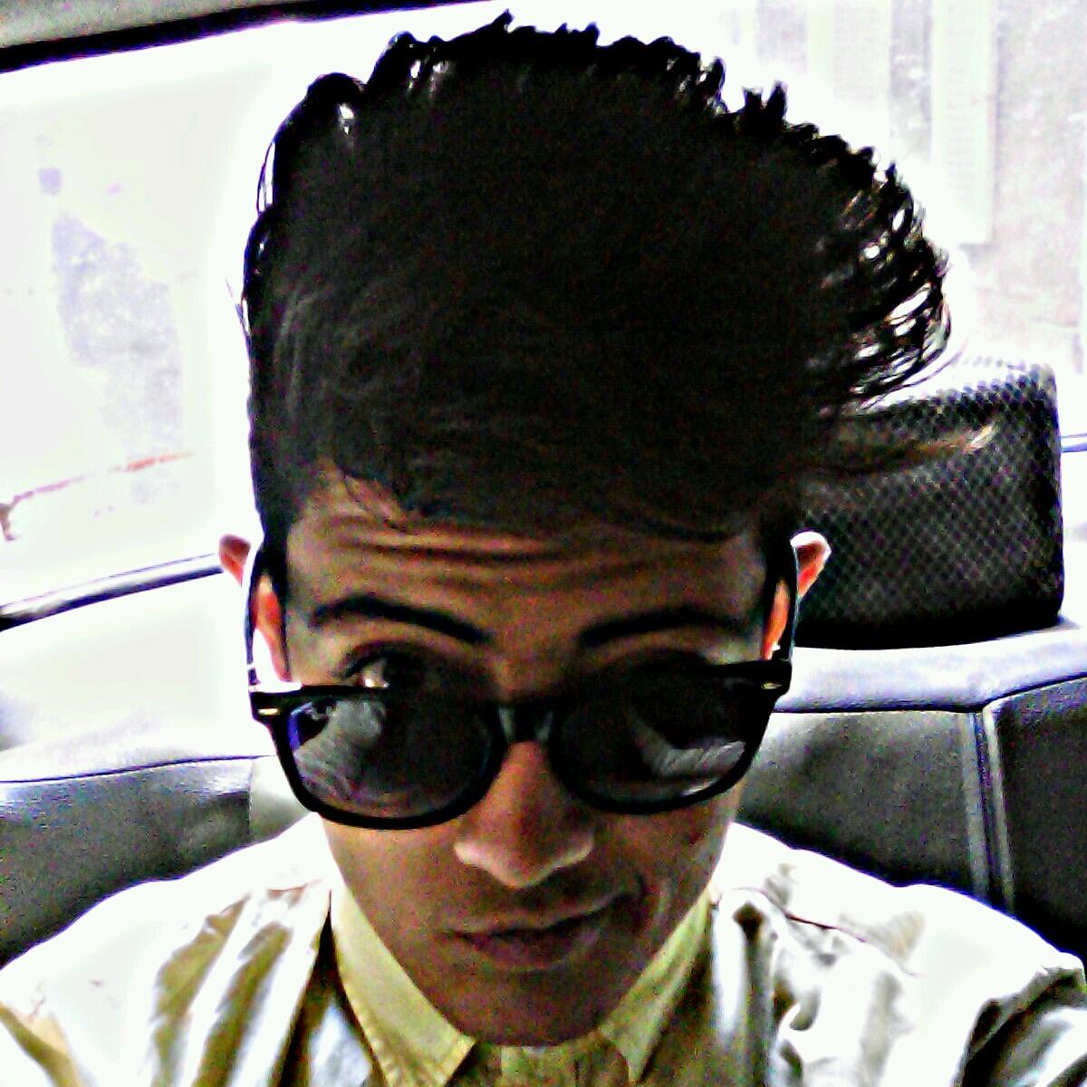 My name is Mou Stafa , 19 years old , student At Fc ASU , what's app 01145146430 , Cairo,Egypt Shoupra