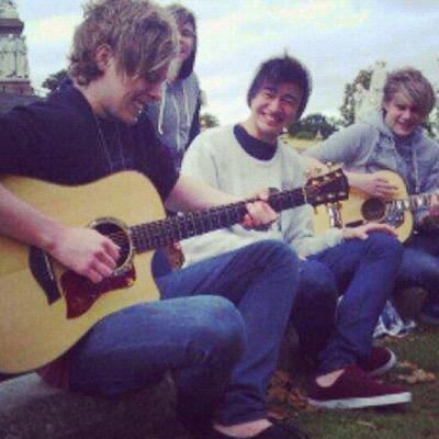 ⠀⠀⠀⠀ follow @DailyDMsAcc for daily dms ⠀⠀⠀⠀⠀ ⠀ ⠀⠀⠀⠀  and solo group dms to the boys! ⠀⠀⠀ ⠀5sos and 1D ✨