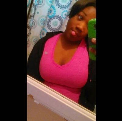 I'm 5'3 With A Permanent Attitude So Think Twice Before Youu Say Something Stupid  Fmoi@koldd.goldd Kik:Beauty___Queen(_5x)