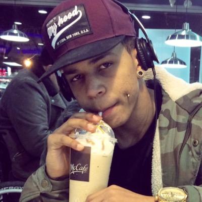 Singer/ future Bachata artist. Covers on Instagram, Follow me on Instagram: bennettoficial