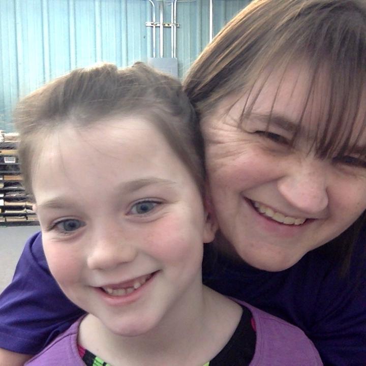 Music teacher, mom of 3 princesses and 1 prince, fan of amateur sports