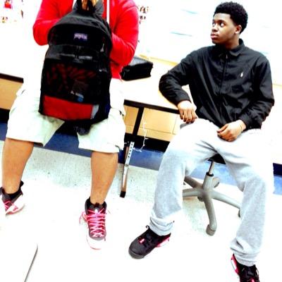 follow me Kik- lowkey_nigga10.4 Kik me!!