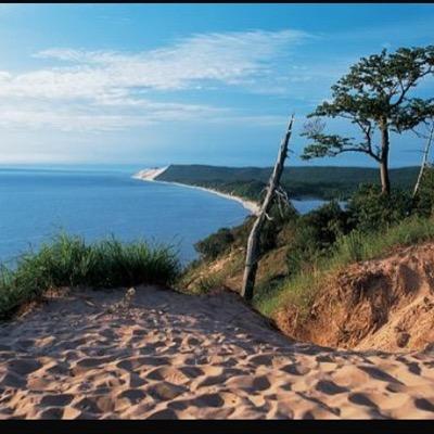new account!! post things in/around traverse city!! please follow us!! also follow us on instagram @traverse_city_mi