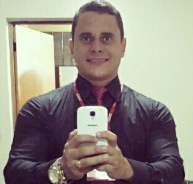 As vezes Deus não muda as circunstâncias para que as circunstâncias mude vc, com a cabeça erguida e mantendo a fé em Deus!!!