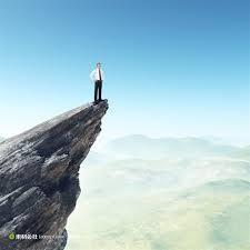 yeshanfeng's profile picture. 屹立於群峰外的孤峰上