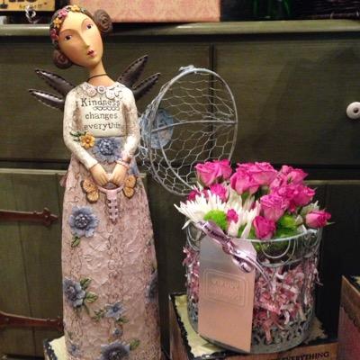 Lovely Tu Tu is a new vintage meets modern gift boutique offering thoughtful, creative, & positive gift-shopping blended with some unique self-indulgences!