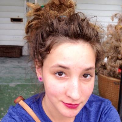 ItsKelsiiii's profile picture. we cant live if were too afraid to die