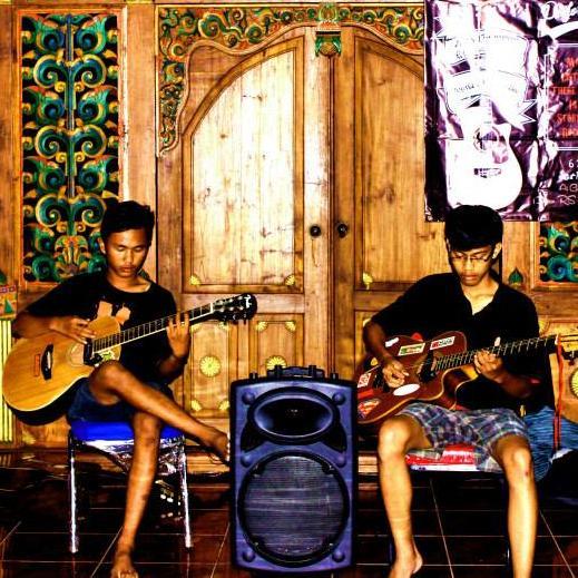 Born to Learn Tripping & Sweep Picking.
I will follow you to gain our respect, relationship and friendship.