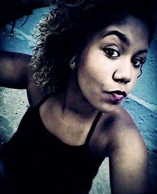Carioca, 16 anos, Apaixonada por luta.