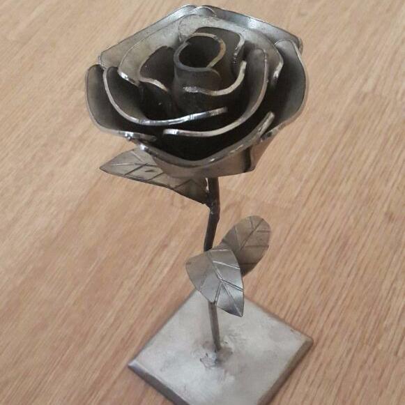 ModuxKz's profile picture. 