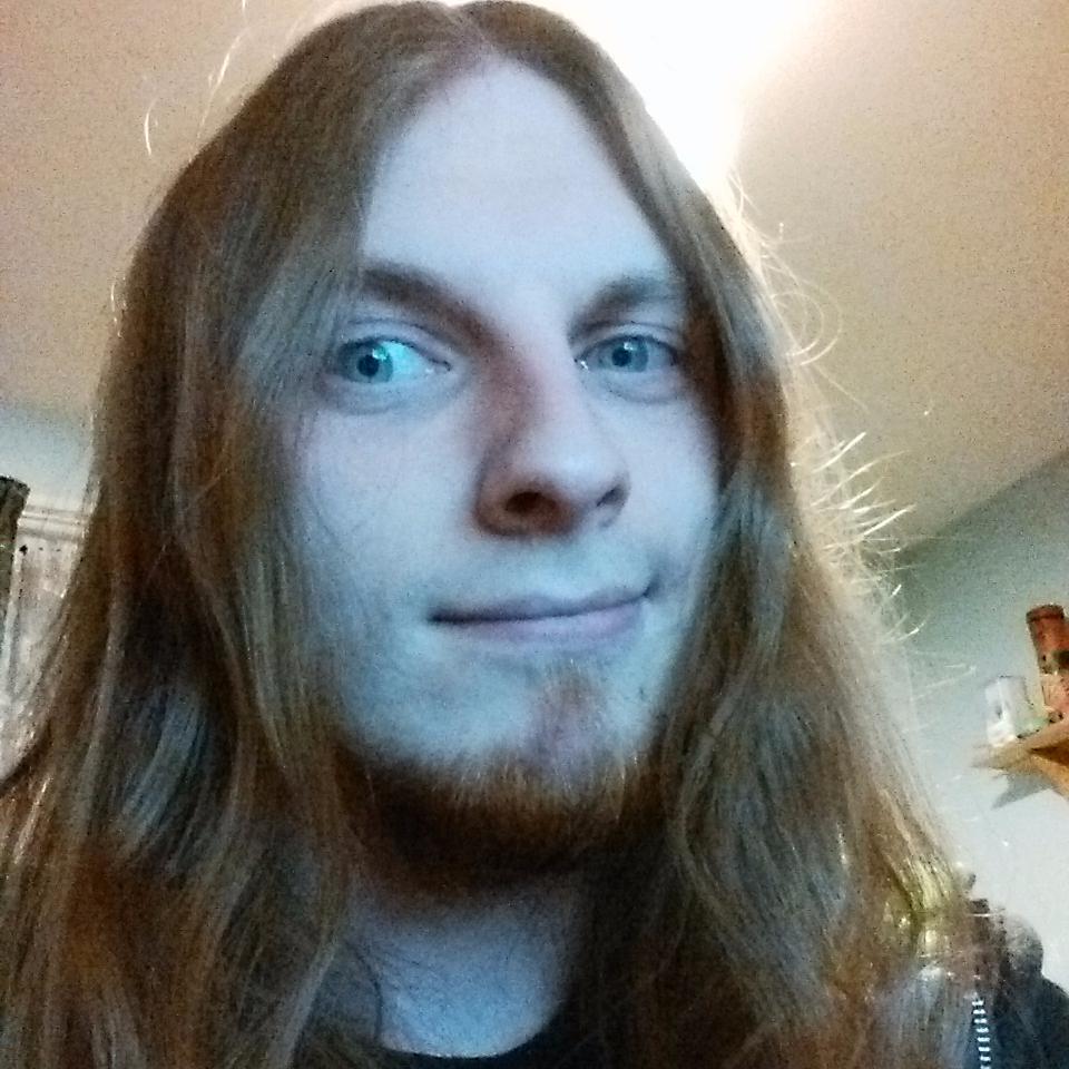 Daveblaster's profile picture. Gamer, long haired yoble