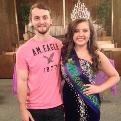 Graduated from Dora High School, Biomedical Tech, I get to call Hannah Skinner mine. Follow me on Instagram @Caleb_G5