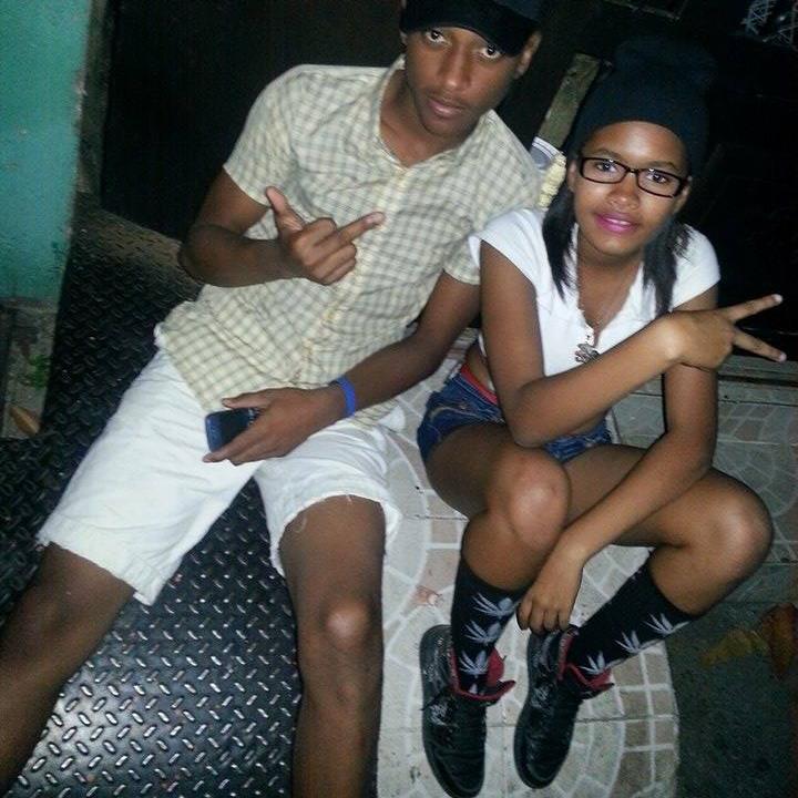 .No me importa tu pasado ni el mio,  quiero que seas feliz conmigo,en le presente Y en el futuro  --#Teamo - #StienJuniorOrtiz. :*