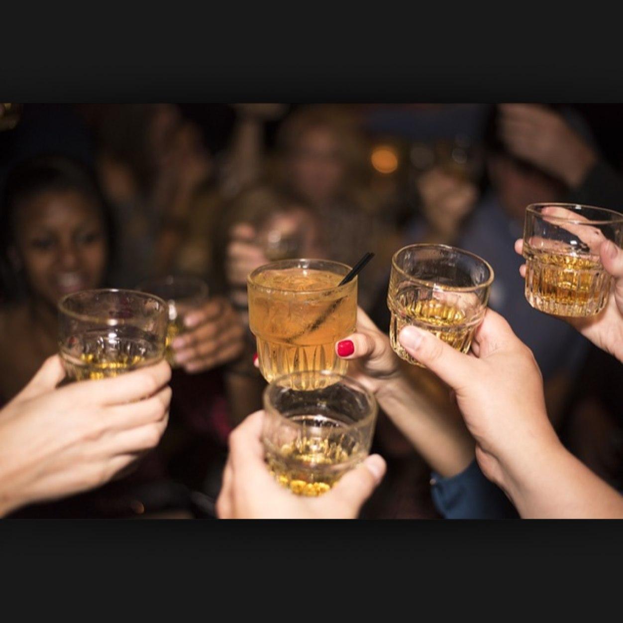 Why be in a relationship when there is alcohol?¿