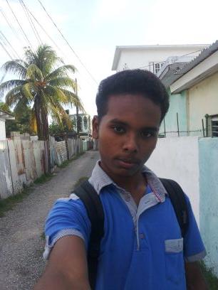 half Indian boy.. im 18 years of age.. cute.. fun to be around with.. caring helpful. etc