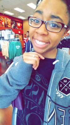 Bubble_wrap15's profile picture. Are you lost. It's ok if you are. You can always just follow me. @amir_is_here is life.  #MoongaWuzHere ^_^