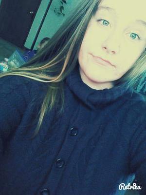 follow me on Instagram- @its_emmy_99 please??