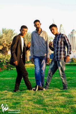 ‏وقد تتوجع من أشياء مضت وقد تبكي بحرقه على اقدار لم تكتب لنا،وقد تبتسم وتنسي ما سبق ونجبر انفسنا على الغياب من أجل ما حولنا فقط ...