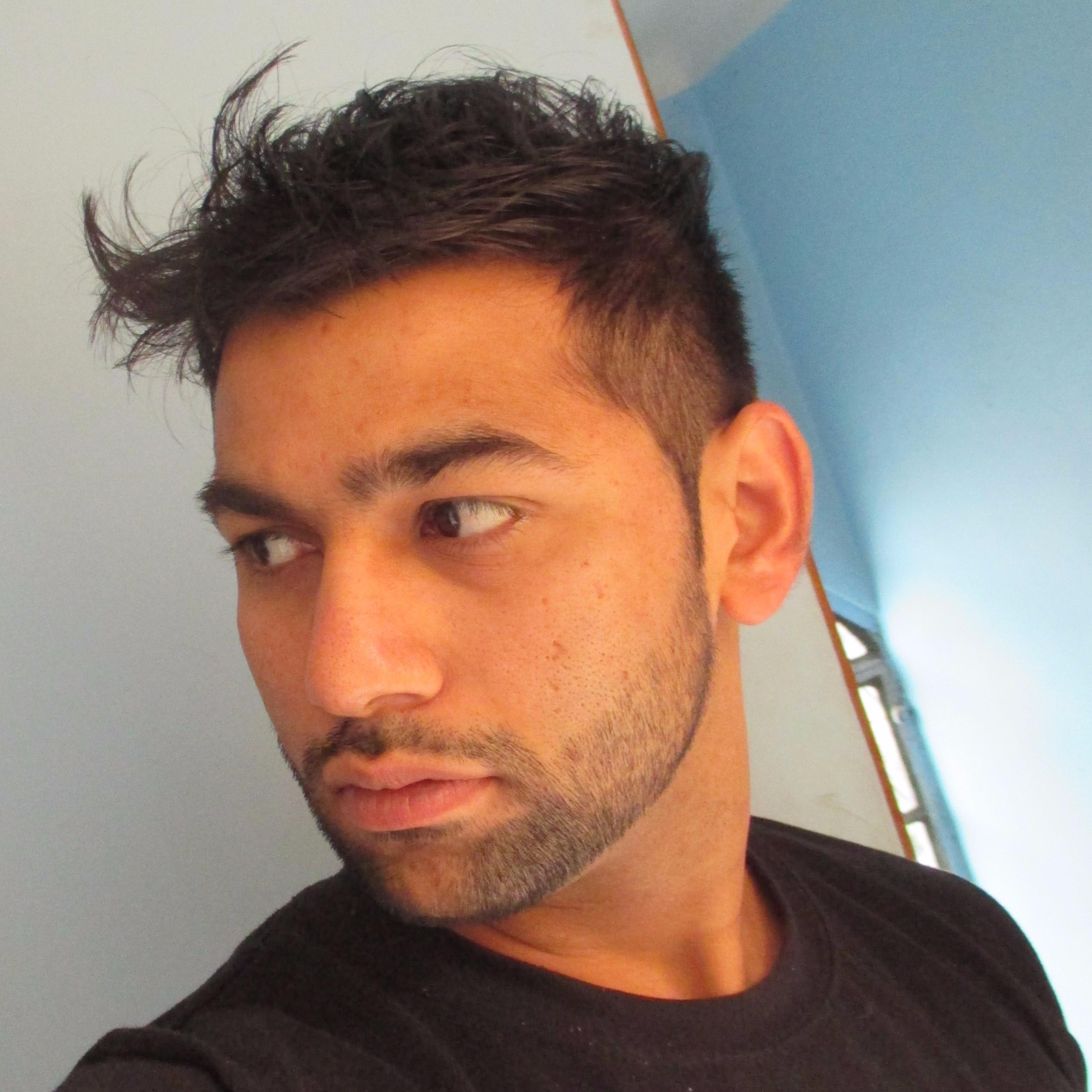 fun loving guy believe in single thought
live like a king and die like warrior...