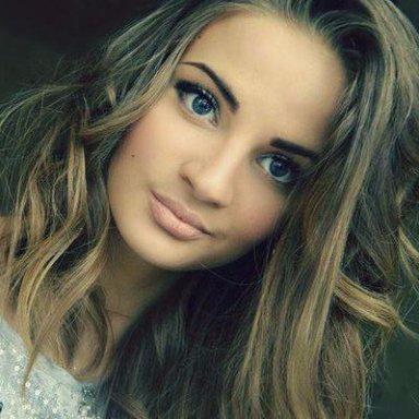 efamka's profile picture. 